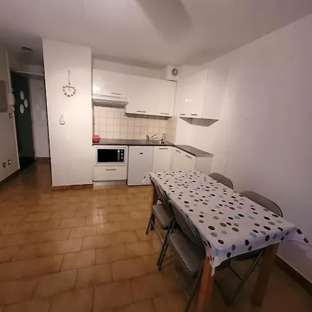 - Résidence Avec Piscine Agde